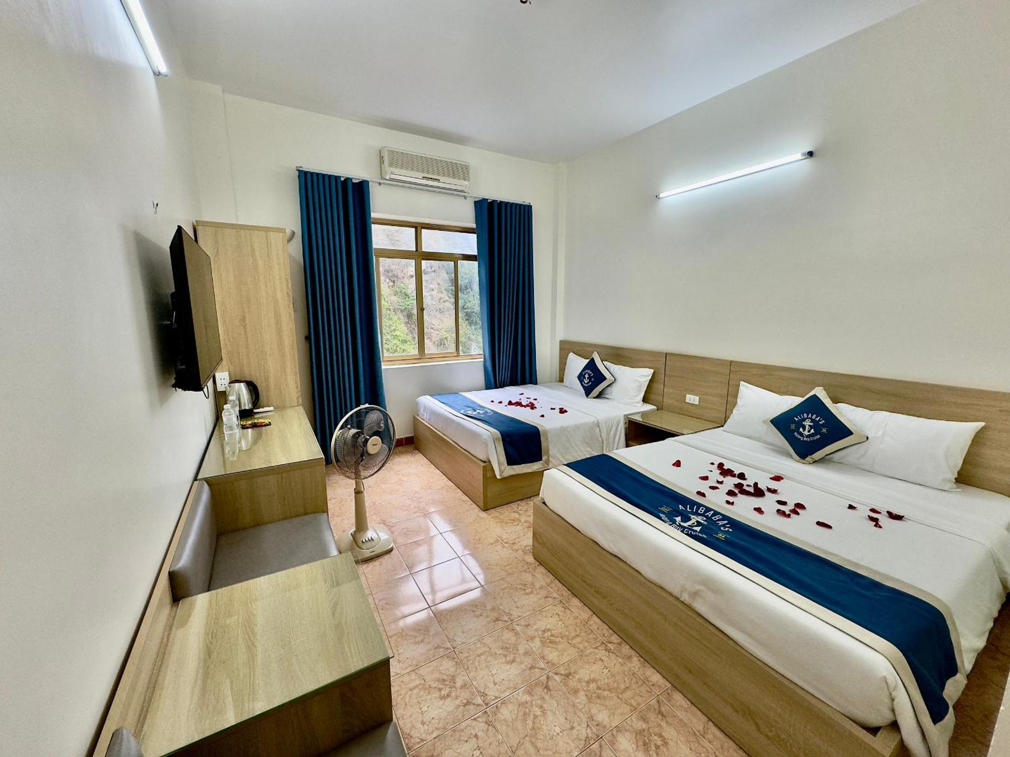 Cat Ba Plaza Hotel Dong Khe Sau エクステリア 写真