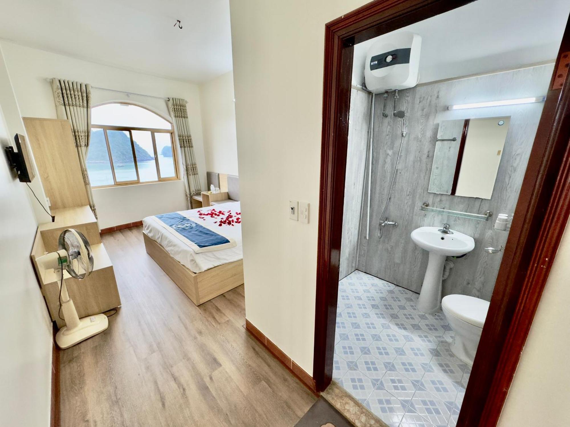 Cat Ba Plaza Hotel Dong Khe Sau エクステリア 写真