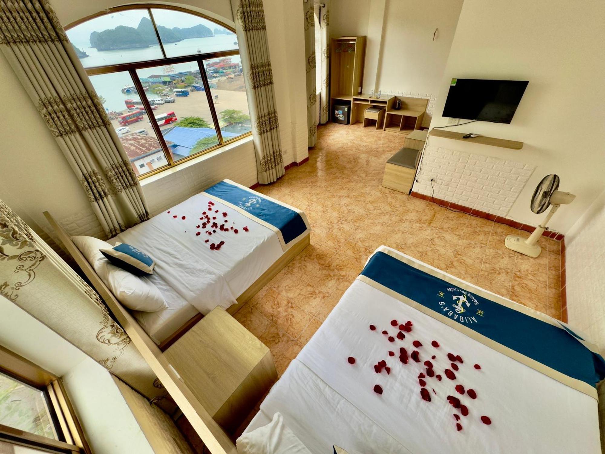 Cat Ba Plaza Hotel Dong Khe Sau エクステリア 写真