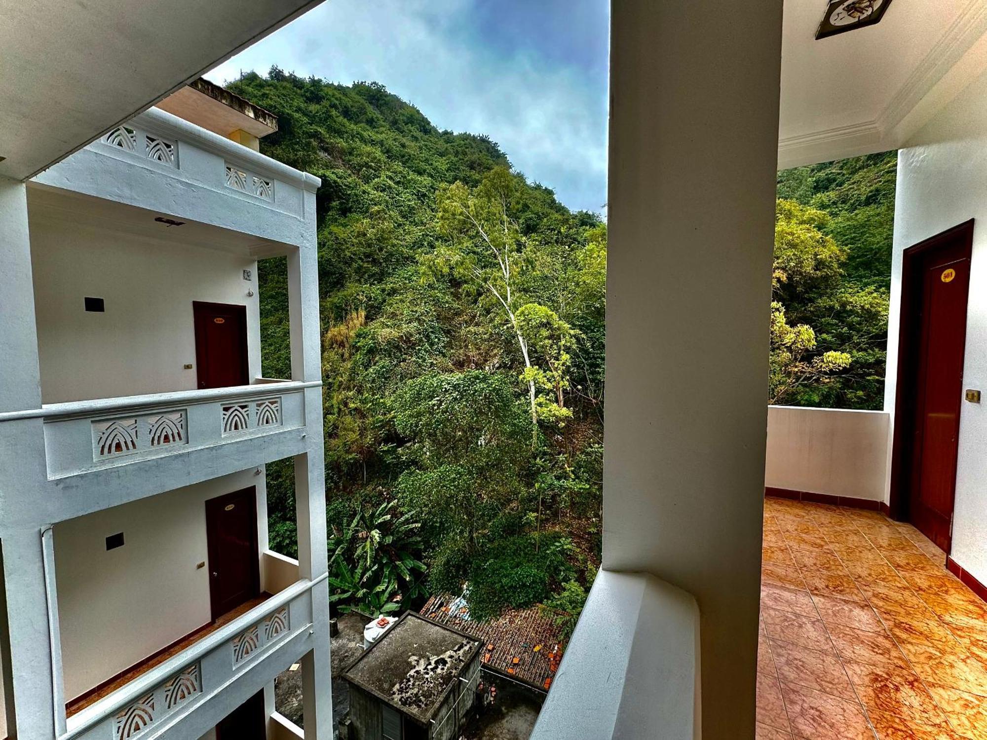 Cat Ba Plaza Hotel Dong Khe Sau エクステリア 写真